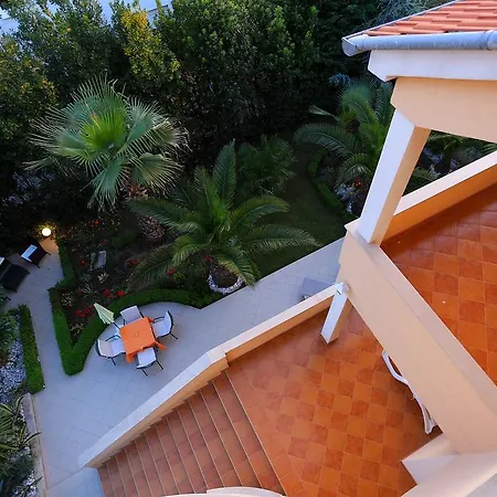 伊莲娜别墅酒店 公寓