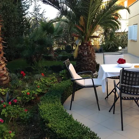 Jelena Апартаменти Задар