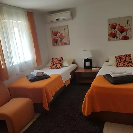 Jelena Апартаменти Задар