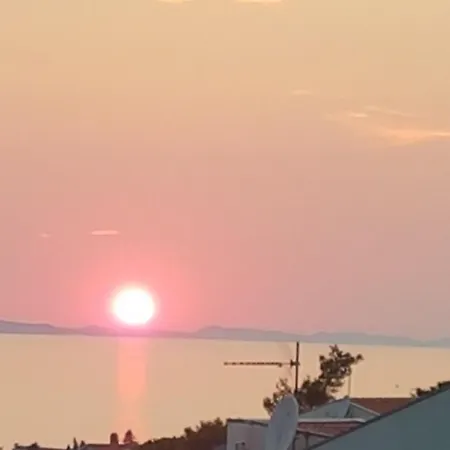 Jelena Apartman Zára