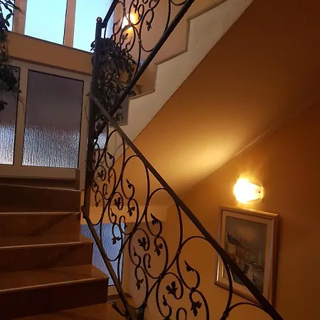 Апартаменти Jelena *