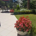 Апартаменти Jelena
